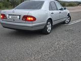 Mercedes-Benz E 200 1996 года за 2 400 000 тг. в Кокшетау – фото 2