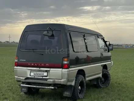 Mitsubishi Delica 1993 года за 2 600 000 тг. в Рудный – фото 5