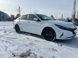 Hyundai Elantra 2022 года за 7 500 000 тг. в Астана