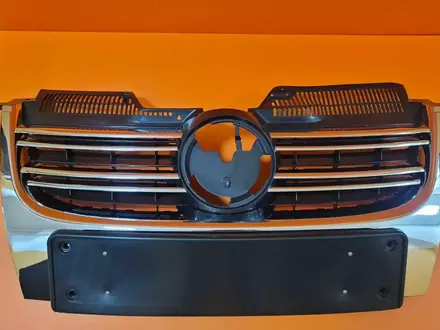 Решетка радиатора на Volkswagen за 25 000 тг. в Алматы – фото 2