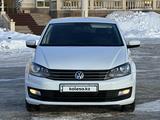 Volkswagen Polo 2016 года за 5 400 000 тг. в Уральск – фото 2