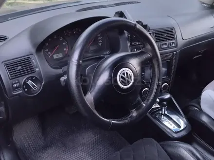 Volkswagen Golf 2001 года за 3 000 000 тг. в Астана – фото 7