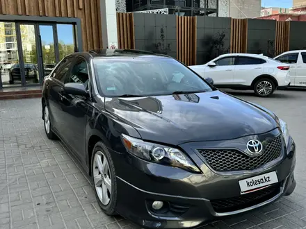 Toyota Camry 2010 года за 4 700 000 тг. в Актобе – фото 3