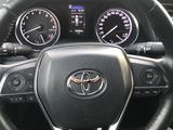 Toyota Camry 2020 года за 13 500 000 тг. в Алматы – фото 4