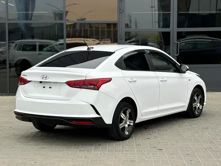 Hyundai Accent 2021 года за 8 400 000 тг. в Уральск – фото 5