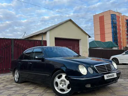 Mercedes-Benz E 430 2001 года за 4 900 000 тг. в Атырау – фото 12