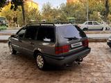 Volkswagen Passat 1993 годаfor1 750 000 тг. в Шымкент – фото 4