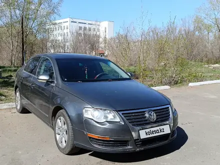 Volkswagen Passat 2005 года за 2 900 000 тг. в Павлодар – фото 7