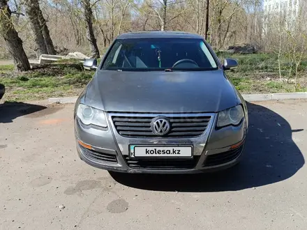 Volkswagen Passat 2005 года за 2 900 000 тг. в Павлодар – фото 6