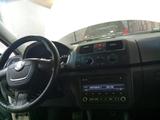 Skoda Fabia 2012 года за 2 900 000 тг. в Шымкент – фото 4