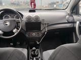 Chevrolet Aveo 2011 года за 2 000 000 тг. в Усть-Каменогорск – фото 5