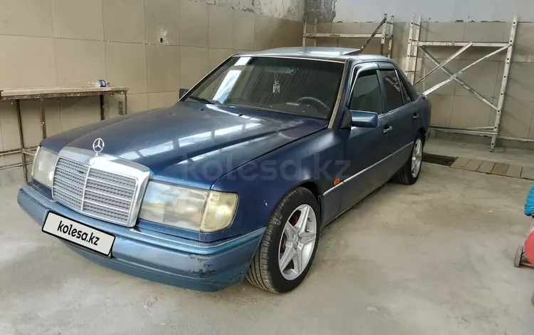 Mercedes-Benz E 220 1993 года за 1 500 000 тг. в Алматы