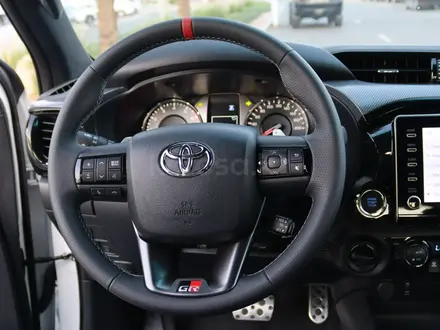 Toyota Hilux 2023 года за 25 900 000 тг. в Алматы – фото 12