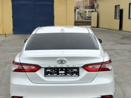 Toyota Camry 2019 года за 12 500 000 тг. в Атырау – фото 5