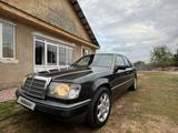 Mercedes-Benz E 220 1992 годаfor1 800 000 тг. в Алматы