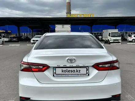 Toyota Camry 2023 года за 18 400 000 тг. в Алматы – фото 5