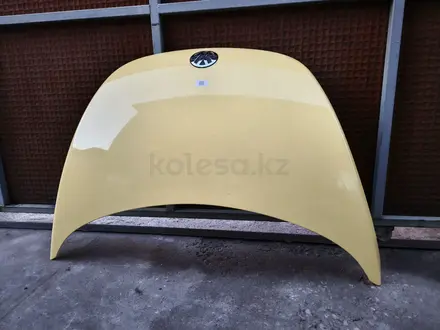 Капот Vw Beetle за 60 000 тг. в Алматы – фото 2