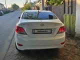 Hyundai Solaris 2013 года за 3 600 000 тг. в Семей – фото 5