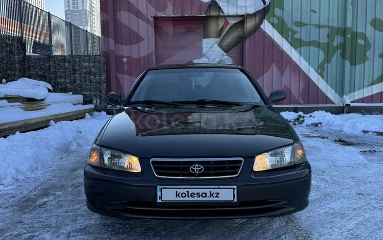 Toyota Camry 2001 года за 3 800 000 тг. в Алматы