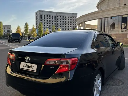 Toyota Camry 2014 года за 5 900 000 тг. в Атырау – фото 20