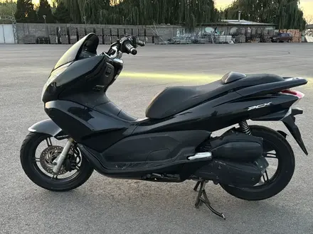 Honda  PCX 125 2013 года за 800 000 тг. в Алматы – фото 2