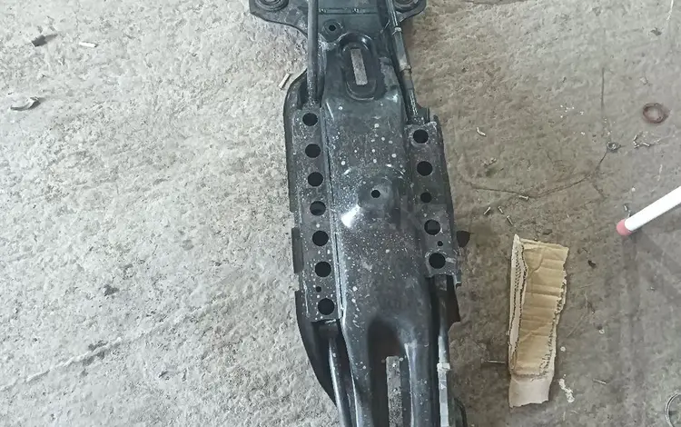 Задняя балка на WINDOM/ES300 за 15 000 тг. в Алматы