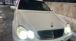 Mercedes-Benz C 240 2001 годаfor3 700 000 тг. в Павлодар