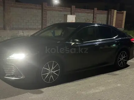 Toyota Camry 2022 года за 12 500 000 тг. в Астана