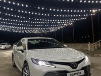 Toyota Camry 2019 года за 13 000 000 тг. в Атырау