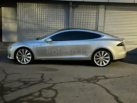 Tesla Model S 2013 года за 9 700 000 тг. в Алматы – фото 2