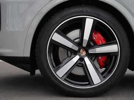 Porsche Cayenne S 2025 года за 112 554 200 тг. в Астана – фото 21