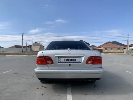 Mercedes-Benz E 240 1998 года за 4 000 000 тг. в Кызылорда – фото 9