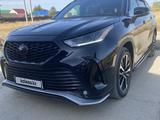 Toyota Highlander 2022 годаүшін26 000 000 тг. в Актобе