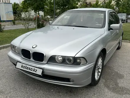 BMW 525 2002 года за 3 600 000 тг. в Шымкент