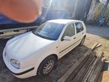 Volkswagen Golf 1998 года за 1 800 000 тг. в Караганда