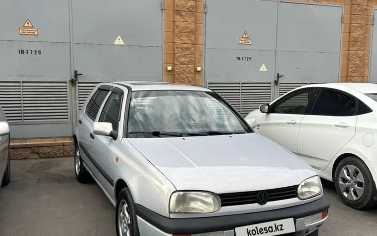 Volkswagen Golf 1994 годаүшін1 700 000 тг. в Алматы