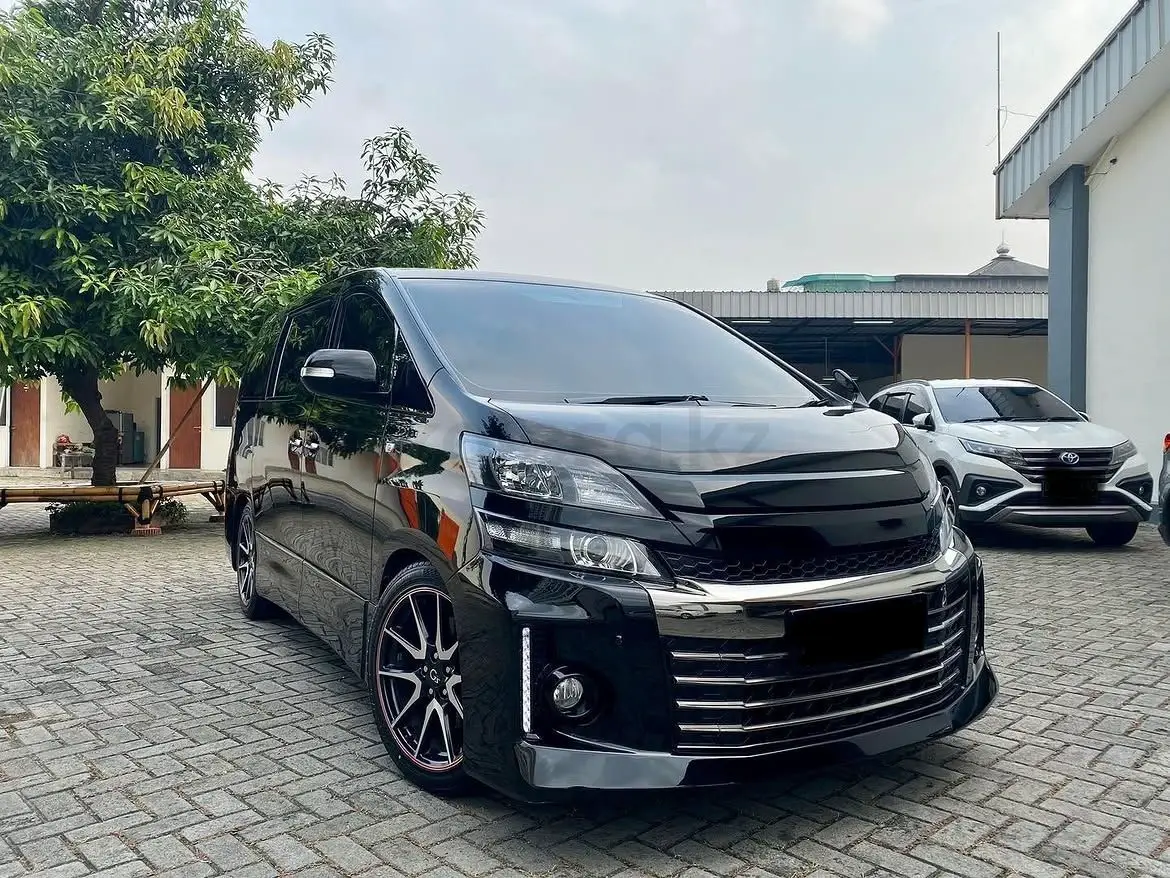 Toyota Vellfire, 2014