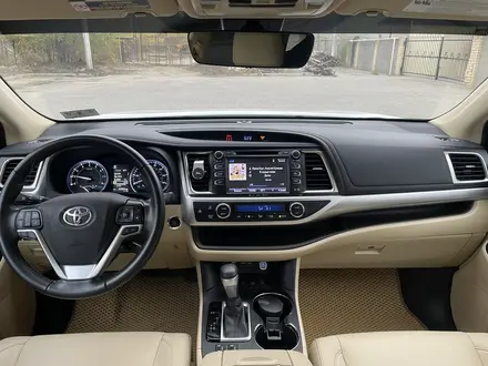 Toyota Highlander 2019 года за 19 000 000 тг. в Актобе – фото 21