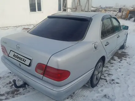 Mercedes-Benz E 230 1996 года за 2 480 000 тг. в Караганда – фото 5