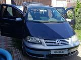 Volkswagen Sharan 2004 года за 3 000 000 тг. в Алматы – фото 4