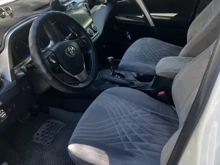 Toyota RAV4 2015 года за 11 000 000 тг. в Актау – фото 6