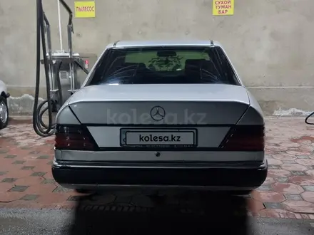 Mercedes-Benz E 230 1991 года за 2 500 000 тг. в Шымкент – фото 13