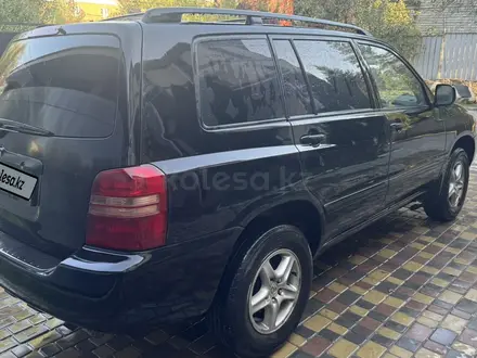 Toyota Highlander 2003 года за 7 000 000 тг. в Алматы – фото 4