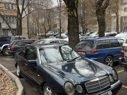 Mercedes-Benz E 280 1996 года за 1 500 000 тг. в Алматы – фото 2