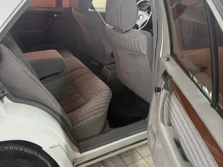 Mercedes-Benz E 230 1992 года за 1 000 000 тг. в Алматы – фото 5