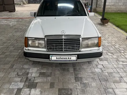 Mercedes-Benz E 230 1992 года за 1 000 000 тг. в Алматы – фото 2