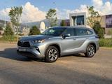 Toyota Highlander 2021 годаүшін21 500 000 тг. в Алматы – фото 2