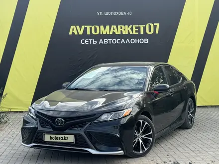 Toyota Camry 2019 года за 12 750 000 тг. в Уральск