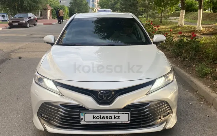 Toyota Camry 2018 годаfor14 300 000 тг. в Астана