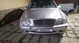 Mercedes-Benz C 240 2003 года за 3 000 000 тг. в Шымкент – фото 4
